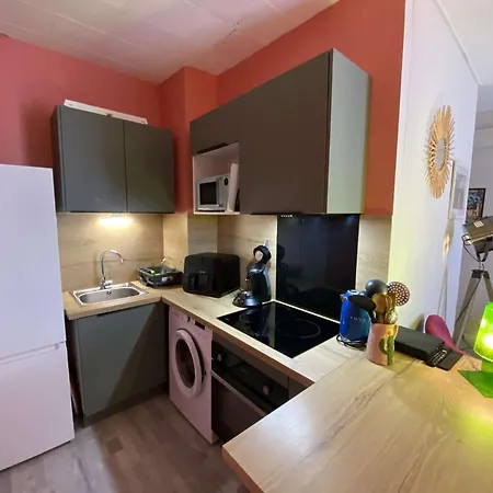 De France - 144 - En Plein Coeur Du Vieux Mae-4161 Apartmán